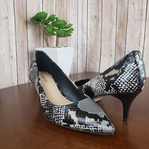 NWOB Coach Lacey Pointy Toe Pump Heel